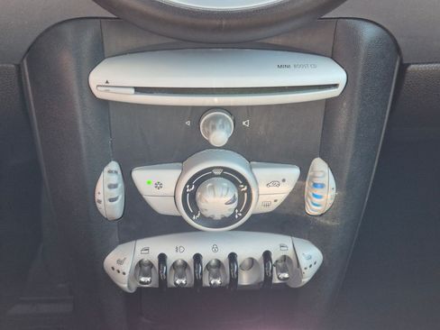 Used 2009 MINI Cooper Hardtop FWD image 24