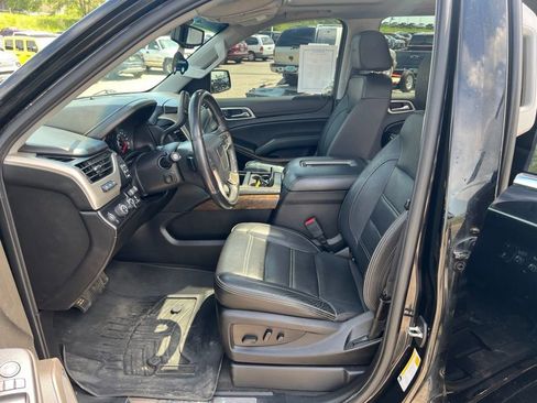 Used 2019 GMC Yukon Denali w/ Denali Ultimate Black Edition AWD/4WD image 29
