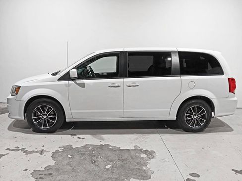 Used 2019 Dodge Grand Caravan GT FWD image 5