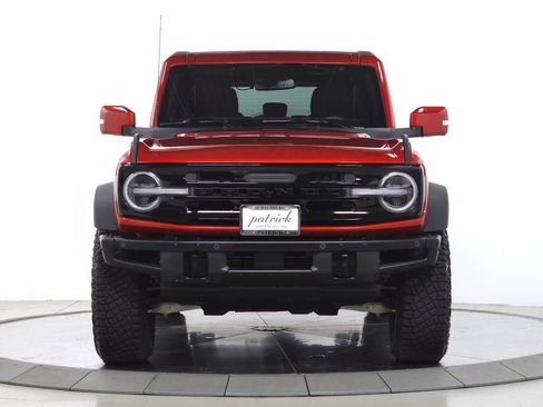 Used 2024 Ford Bronco Outer Banks w/ Sasquatch Package AWD/4WD image 2
