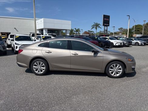 Used 2023 Chevrolet Malibu LT w/ Driver Confidence Package image 4