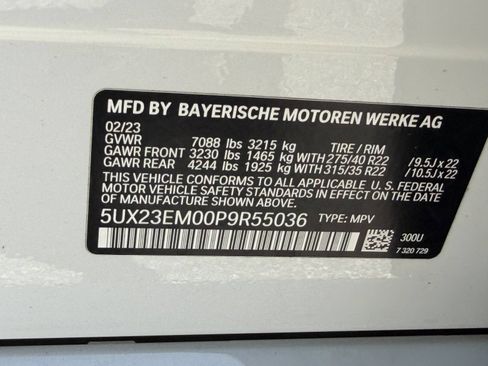 Used 2023 BMW X7 xDrive40i w/ M Sport Package AWD/4WD image 39