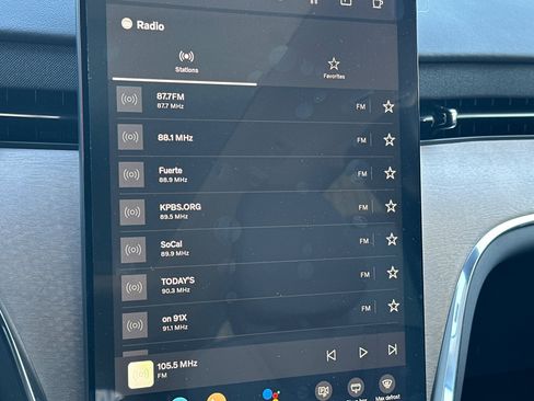 New 2025 Volvo EX90 Plus AWD/4WD image 16