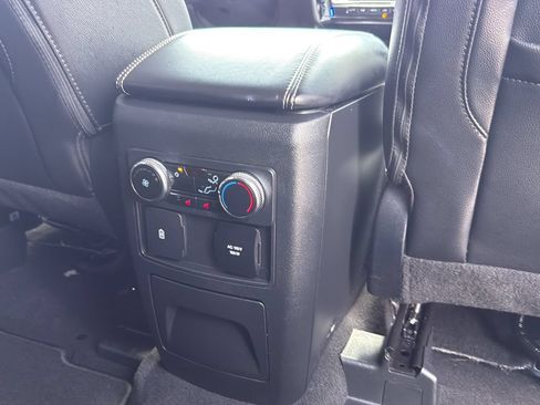 Used 2023 Ford Explorer Limited w/ Limited Technology Package RWD image 27