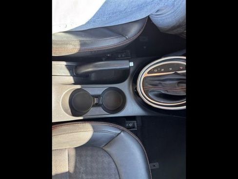 Used 2019 Kia Soul ! FWD image 22