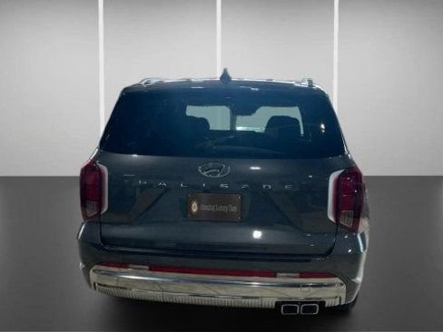 Used 2023 Hyundai Palisade Calligraphy w/ Cargo Package FWD image 11