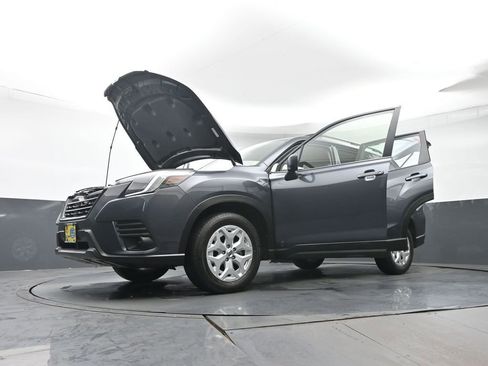 Used 2023 Subaru Forester AWD/4WD image 38