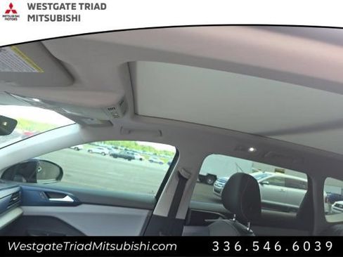 Used 2022 Volkswagen Taos SE AWD/4WD image 13