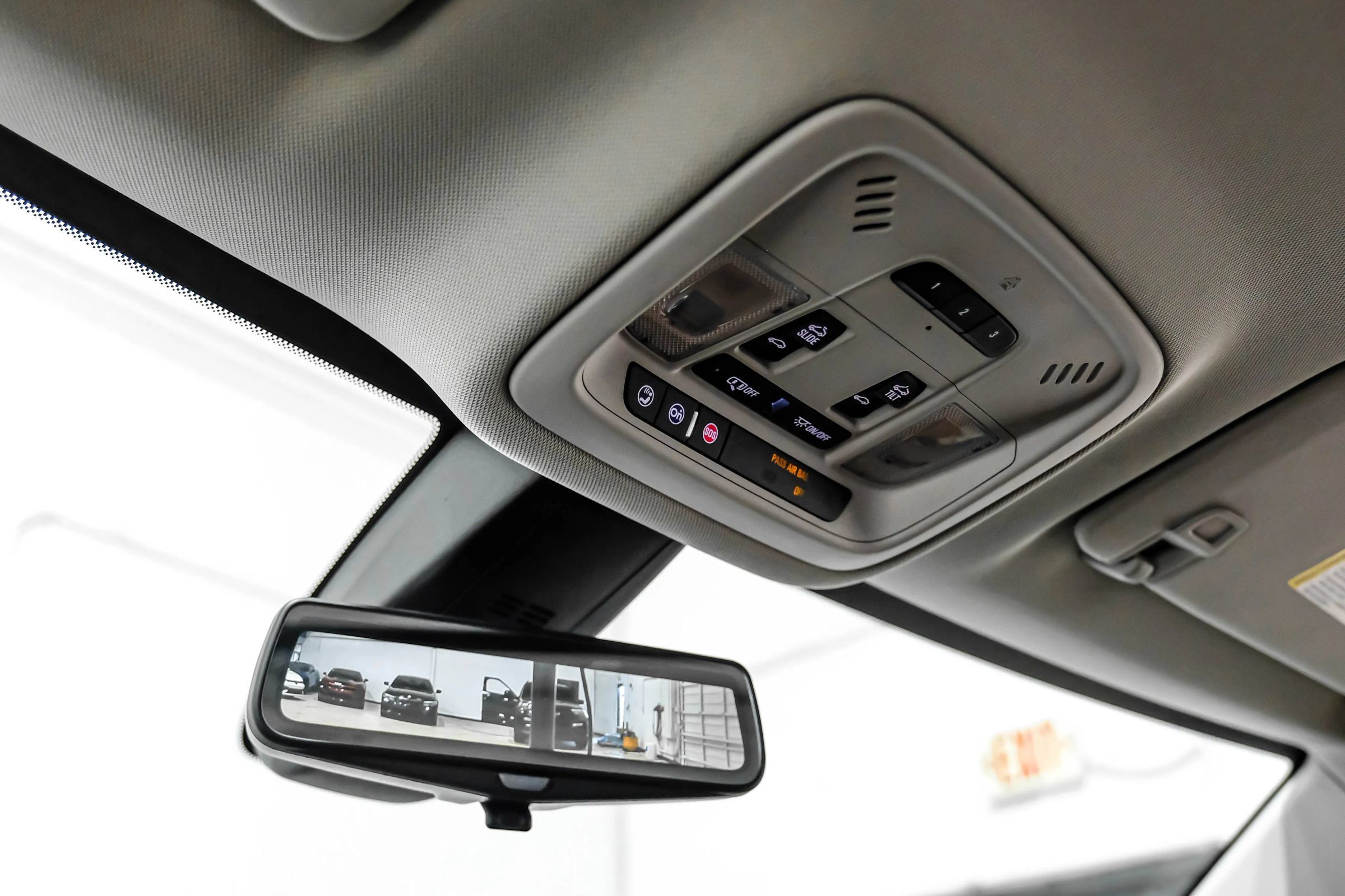 Used 2019 Chevrolet Traverse High Country w/ LPO, Floor Liner Package AWD/4WD image 42