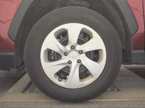 Used 2025 Toyota RAV4 LE FWD image 24