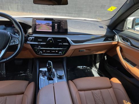 Used 2023 BMW 530i w/ Premium Package RWD image 16