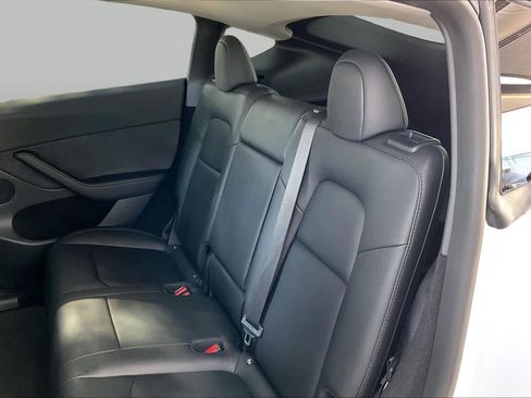 Used 2023 Tesla Model Y AWD image 20