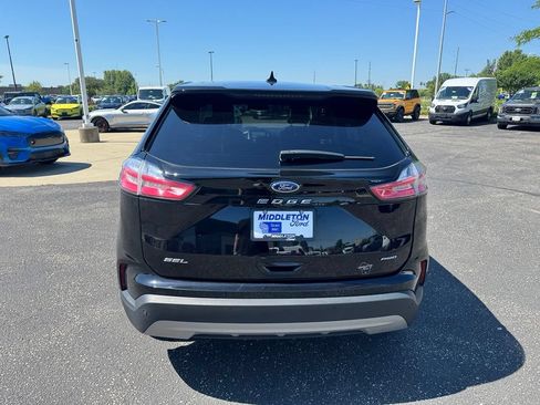 Certified 2024 Ford Edge SEL w/ Convenience Package AWD/4WD image 4