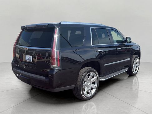 Used 2020 Cadillac Escalade Premium Luxury AWD/4WD image 3
