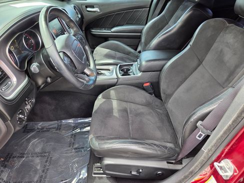 Used 2019 Dodge Charger GT RWD image 10