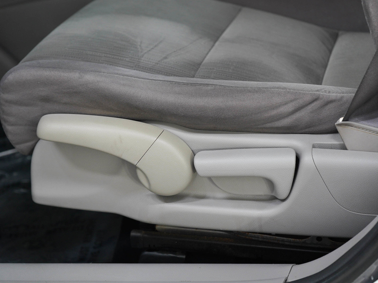 Used 2012 Honda Accord LX image 17