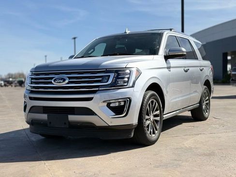 Used 2021 Ford Expedition Limited image 4
