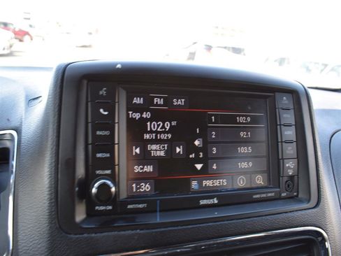 Used 2019 Dodge Grand Caravan SXT image 15