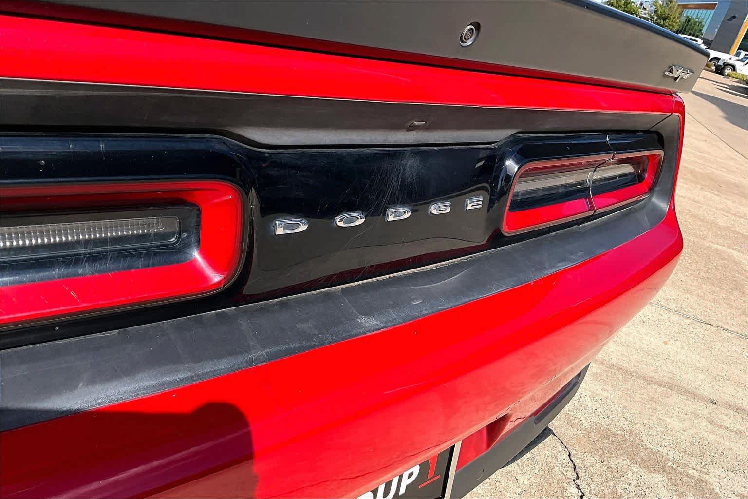 Used 2016 Dodge Challenger SRT Hellcat RWD image 31