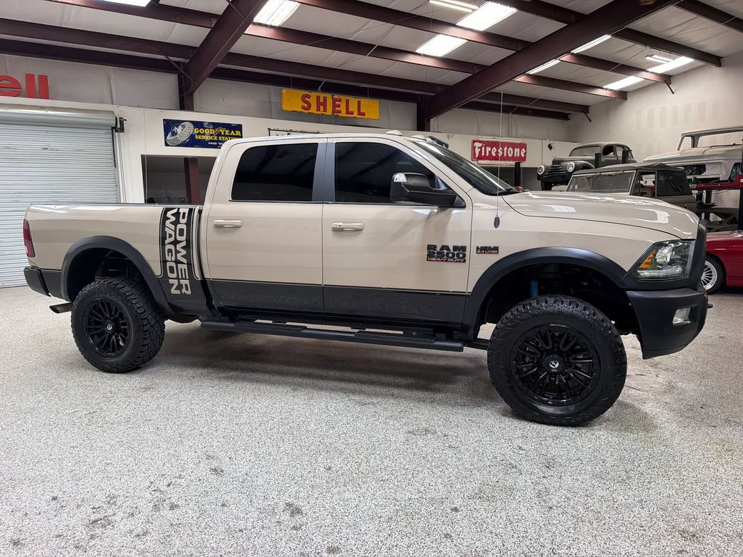 Used 2018 RAM 2500 Power Wagon w/ Leather & Luxury Group AWD/4WD image 10