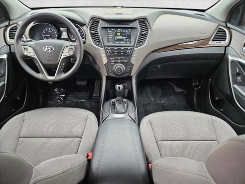 Used 2017 Hyundai Santa Fe Sport image 16