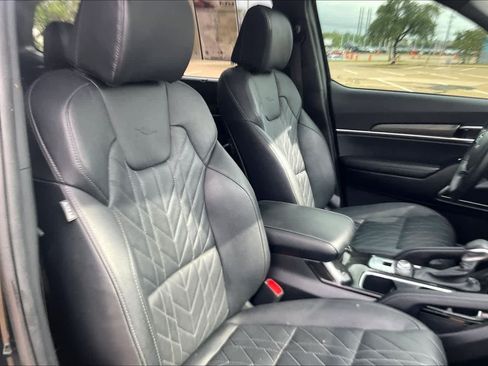 Used 2025 Kia Telluride EX X-Line AWD/4WD image 13