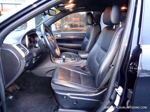 Used 2014 Jeep Grand Cherokee Limited AWD/4WD image 10