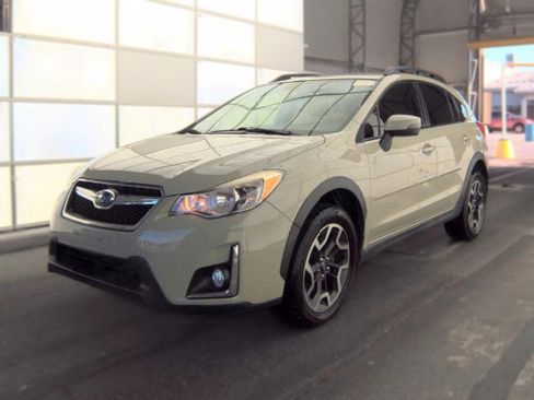 Used 2016 Subaru Crosstrek 2.0i Limited w/ Popular Package #2 AWD/4WD image 1