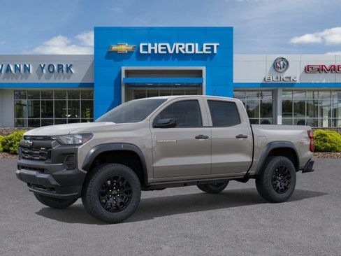 New 2026 Chevrolet Colorado Trail Boss AWD/4WD image 2
