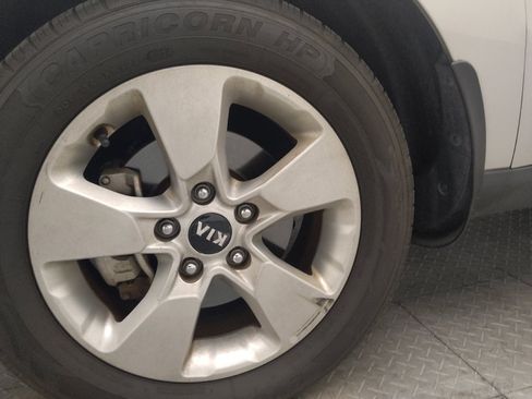 Used 2018 Kia Soul FWD image 31