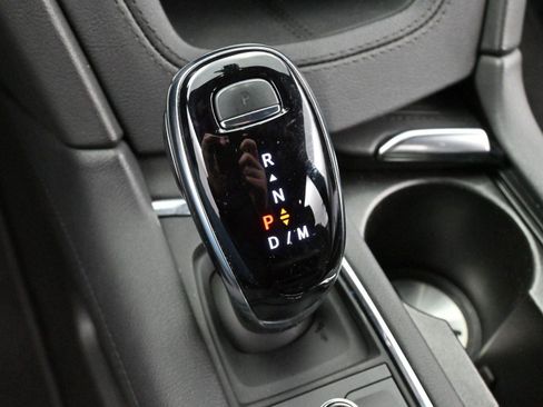 Certified 2025 Cadillac XT6 Premium Luxury image 23