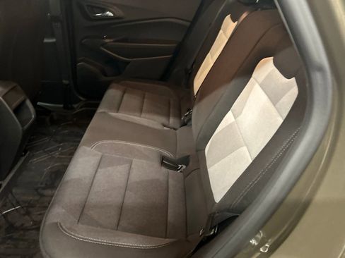 Used 2024 Chevrolet Trax LS w/ LS Convenience Package FWD image 23