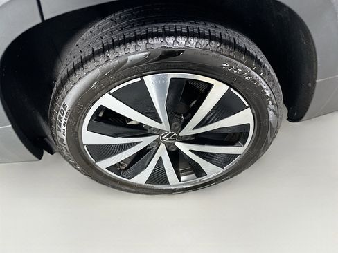 Used 2022 Volkswagen Taos SE image 11