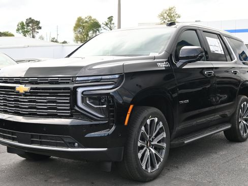 New 2026 Chevrolet Tahoe High Country w/ Sun And Tow Package RWD image 5