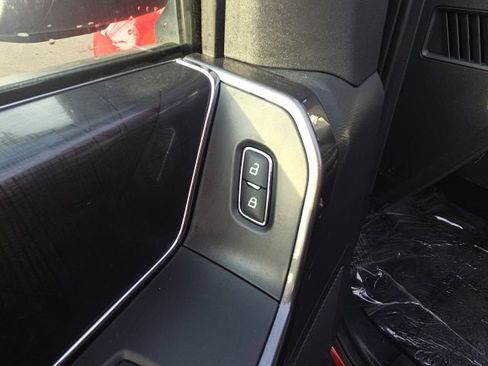 Used 2022 Ford F150 XLT w/ Equipment Group 302A High image 19