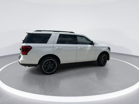Used 2023 Ford Expedition Limited AWD/4WD image 7