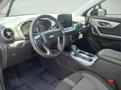 Certified 2024 Chevrolet Blazer LT w/ Convenience Package FWD image 7