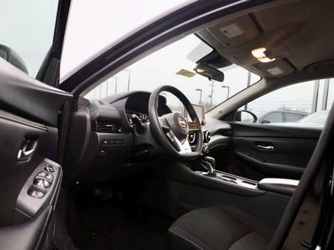 Used 2024 Nissan Sentra SV image 14