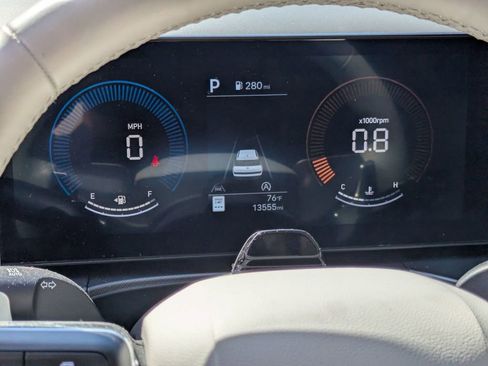 Used 2025 Hyundai Santa Fe SEL image 19