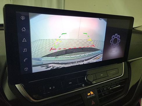 Used 2023 Nissan Altima 2.5 SR w/ SR Premium Package image 19