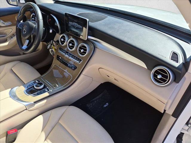 Used 2018 Mercedes-Benz GLC 300 image 21