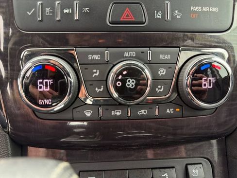 Used 2017 Buick Enclave Premium w/ Experience Buick Package AWD/4WD image 30