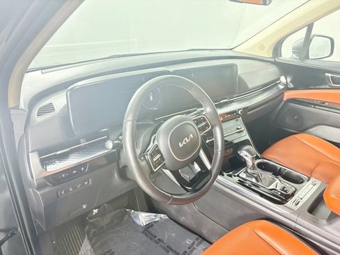 Used 2024 Kia Carnival SX Prestige FWD image 20