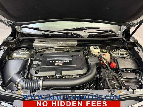 Used 2023 Cadillac XT4 Premium Luxury image 10