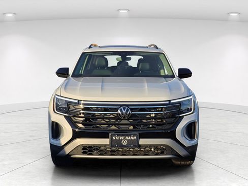 New 2026 Volkswagen Atlas Peak Edition AWD/4WD image 8