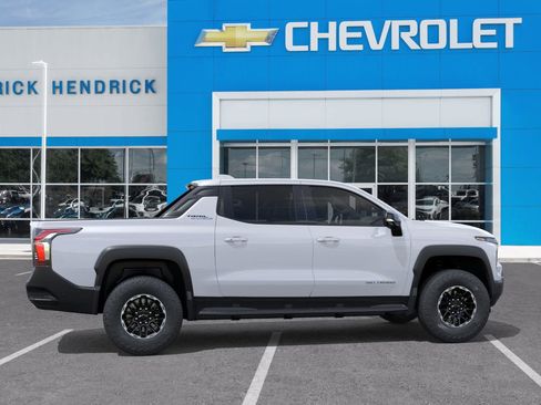 New 2026 Chevrolet Silverado EV Trail Boss image 7