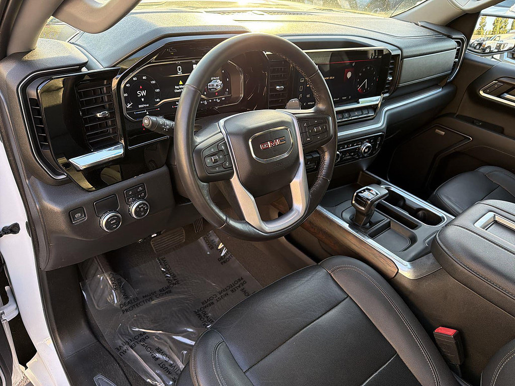 Used 2022 GMC Sierra 1500 SLT w/ SLT Premium Package RWD image 9
