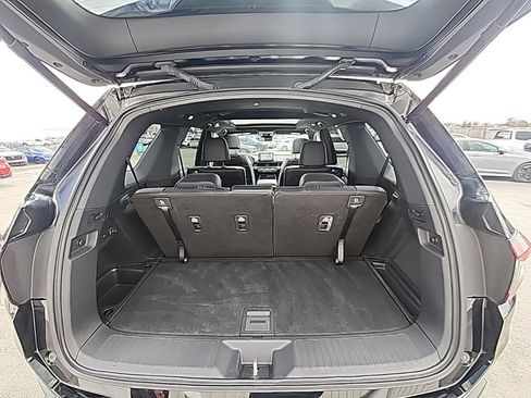 Certified 2025 Honda Pilot Black Edition image 30