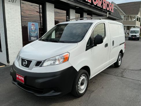 Used 2017 Nissan NV200 S w/ Cruise Control Package FWD image 2