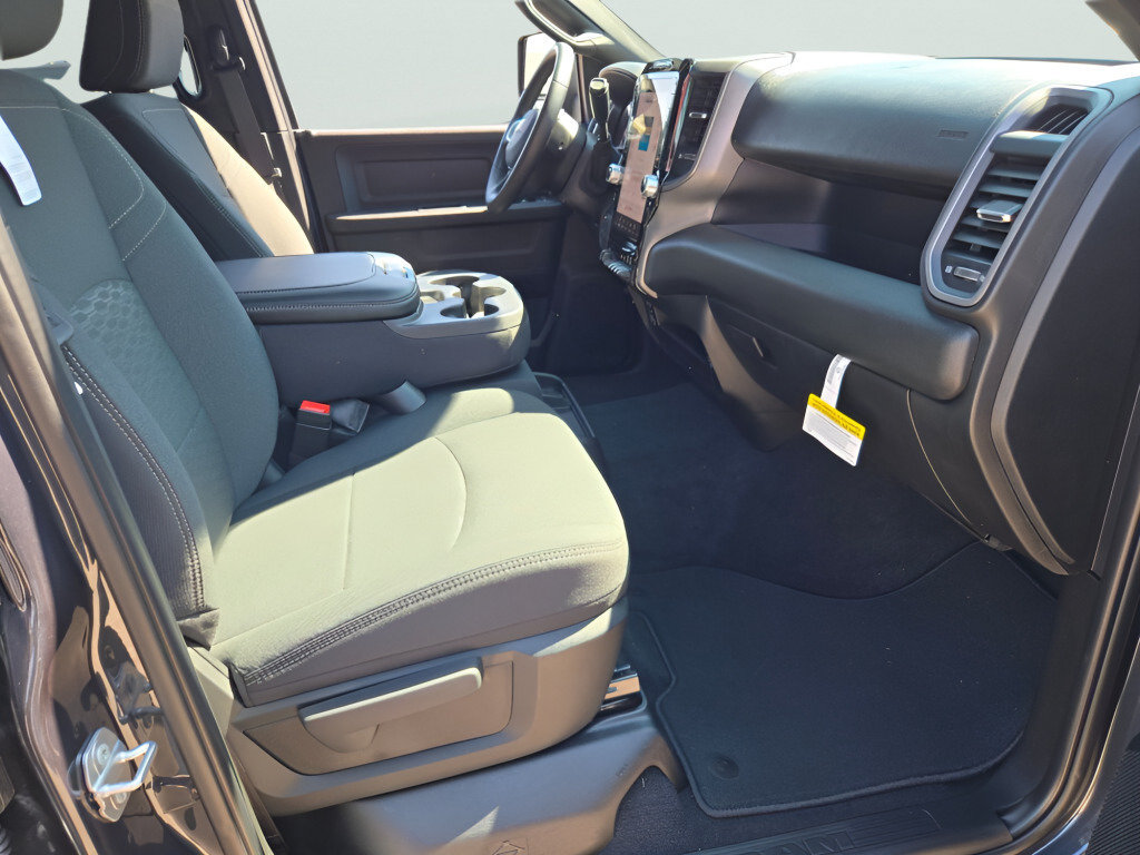 New 2027 RAM 3500 Tradesman AWD/4WD image 13